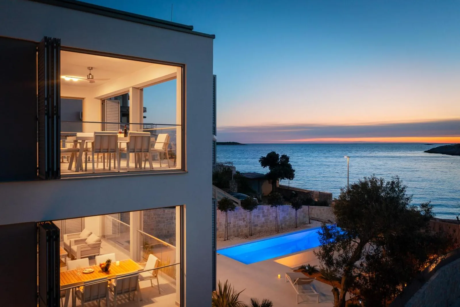 Golden Beach Luxury Villa — Außenbereich